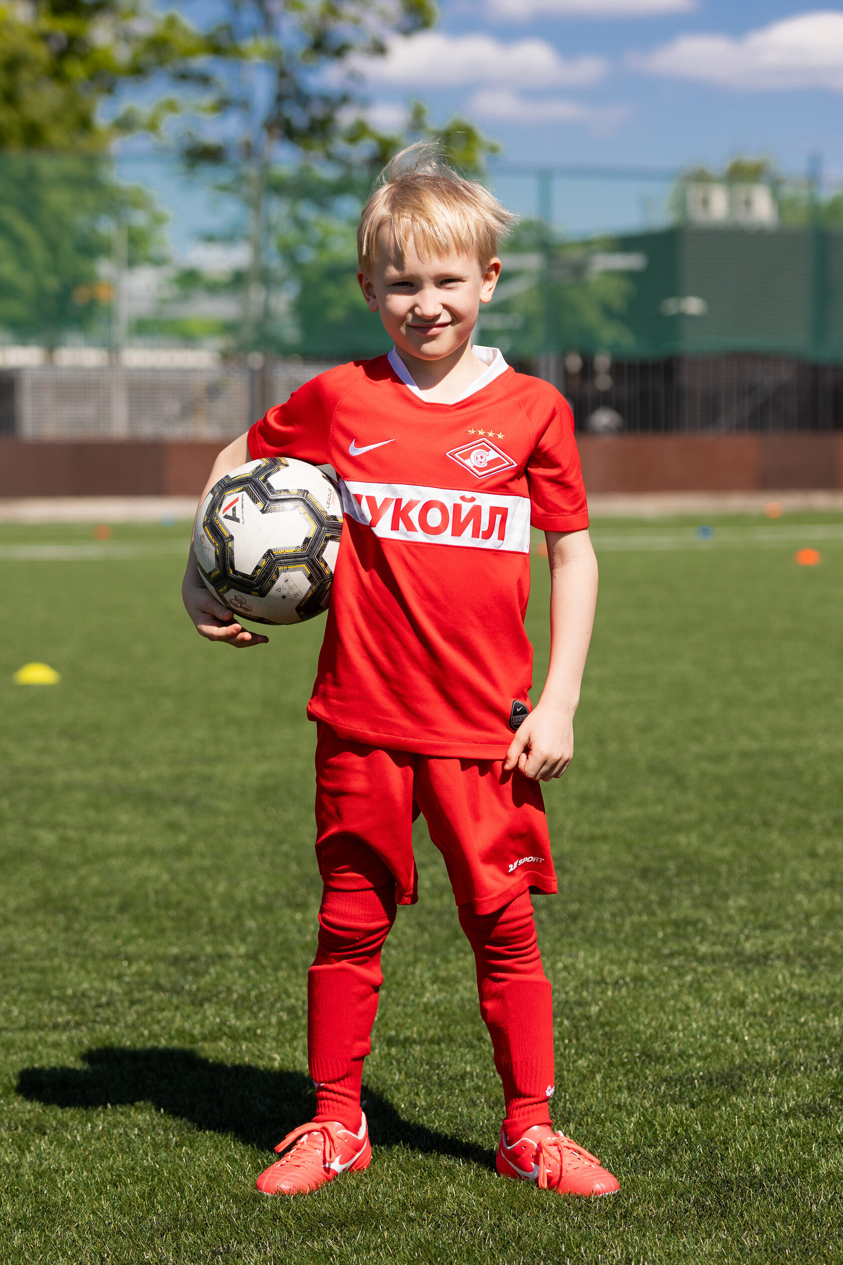 Юный футболист